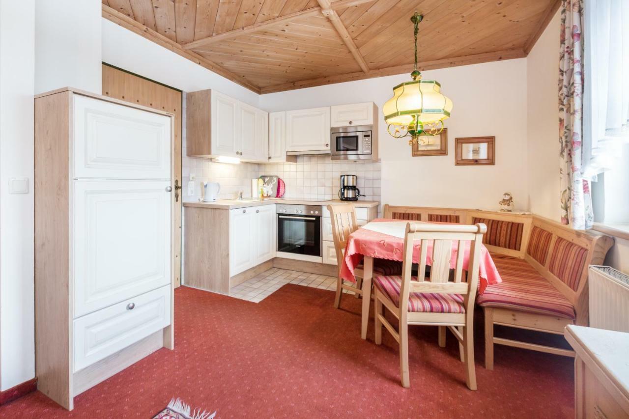 Haus Am Platz - Weitgasser Altenmarkt im Pongau Esterno foto