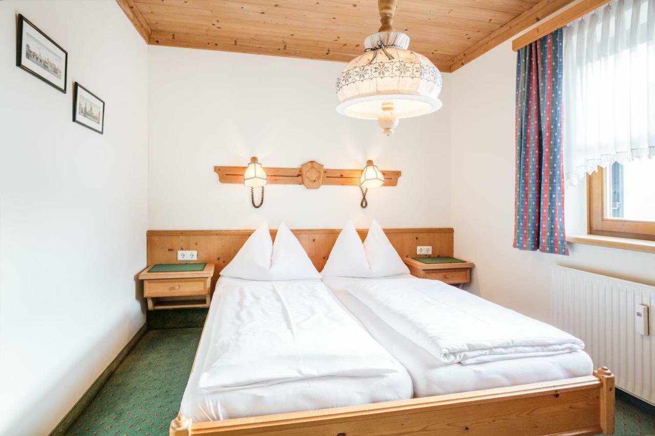 Haus Am Platz - Weitgasser Altenmarkt im Pongau Esterno foto