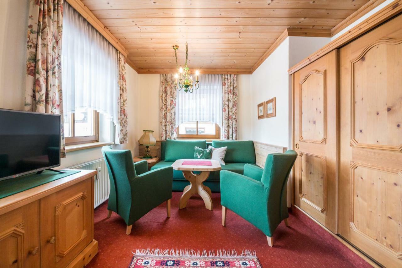Haus Am Platz - Weitgasser Altenmarkt im Pongau Esterno foto